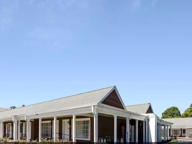 Rodeway Inn Historic Williamsburg Exterior photo